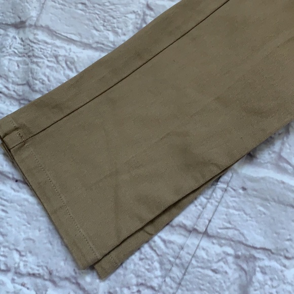 IZOD boys khaki pants straight leg adjustable waist - Picture 2 of 5